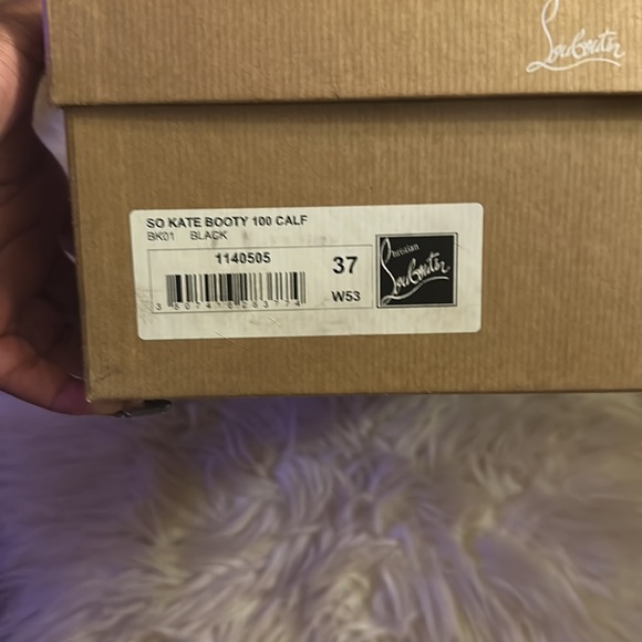 Christian Louboutin So Kate Booty - Picture 8 of 9